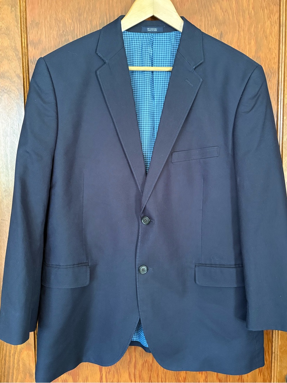 Saddlebred Navy Sport Coat with Notch Lapel checked lining 42S